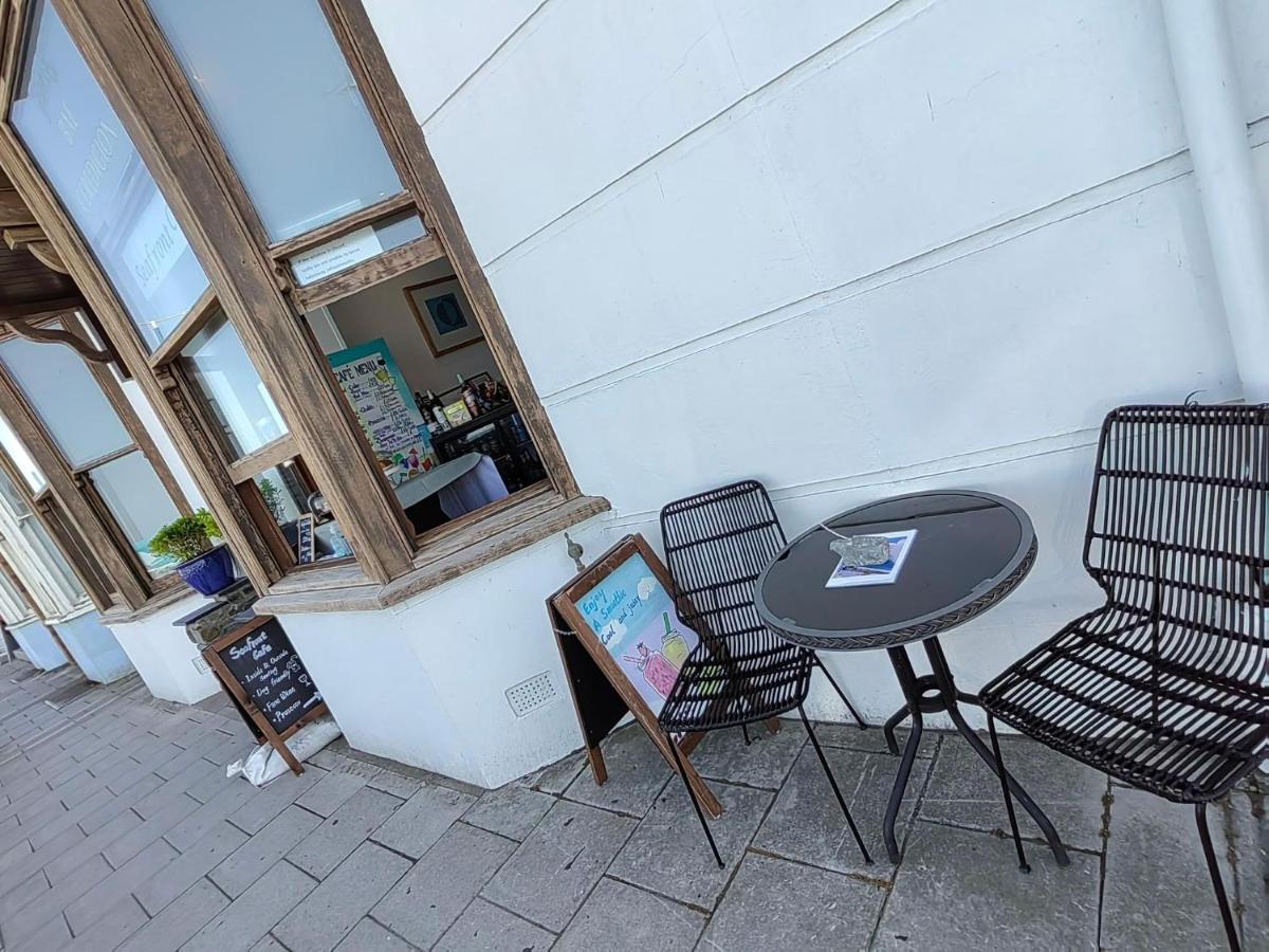 Cardigan Bay Self Catering Accommodation アベリストウィス エクステリア 写真