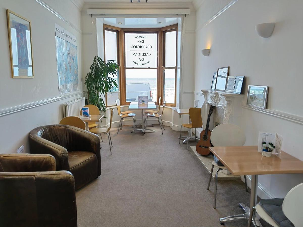 Cardigan Bay Self Catering Accommodation アベリストウィス エクステリア 写真