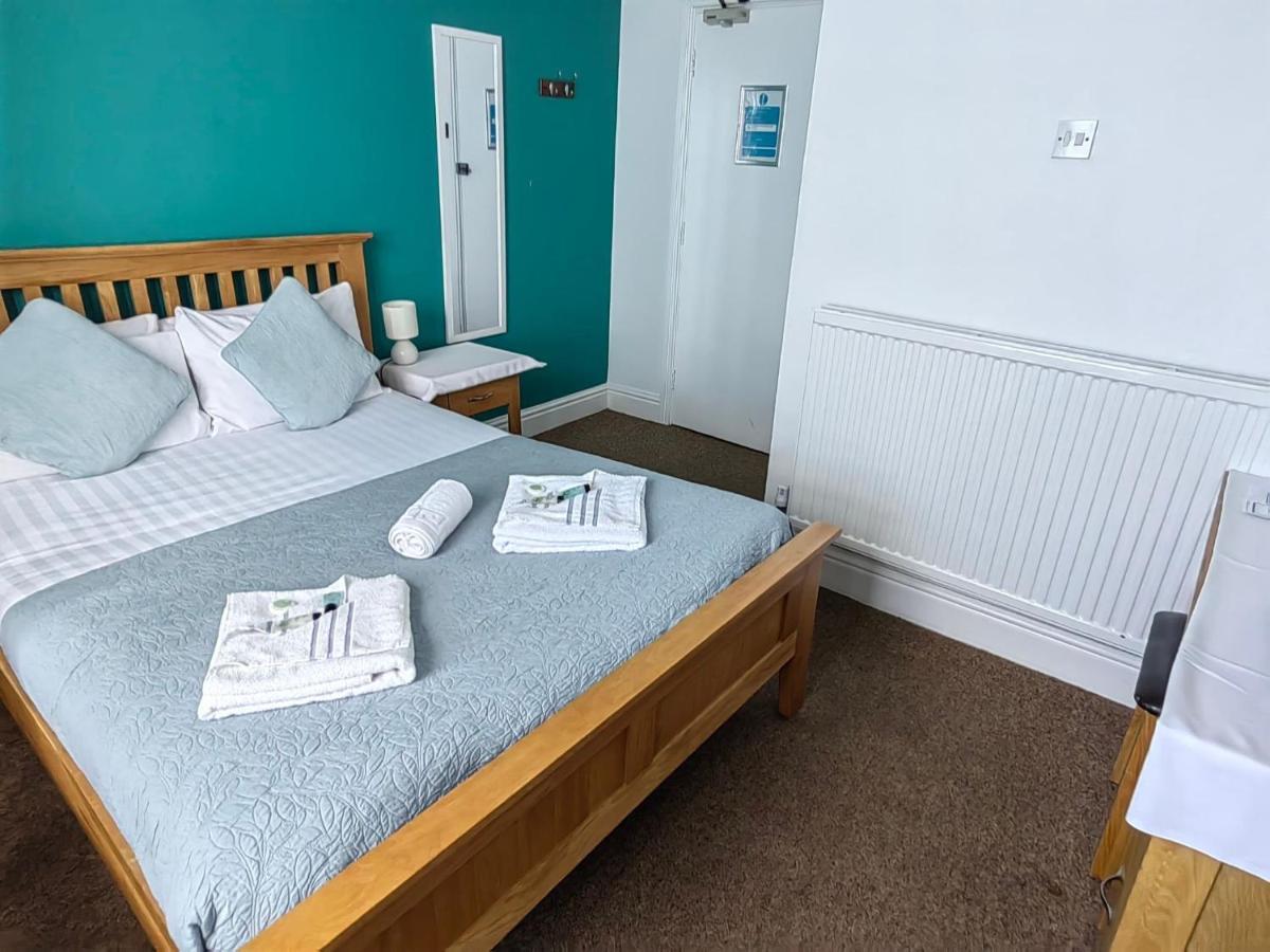 Cardigan Bay Self Catering Accommodation アベリストウィス エクステリア 写真