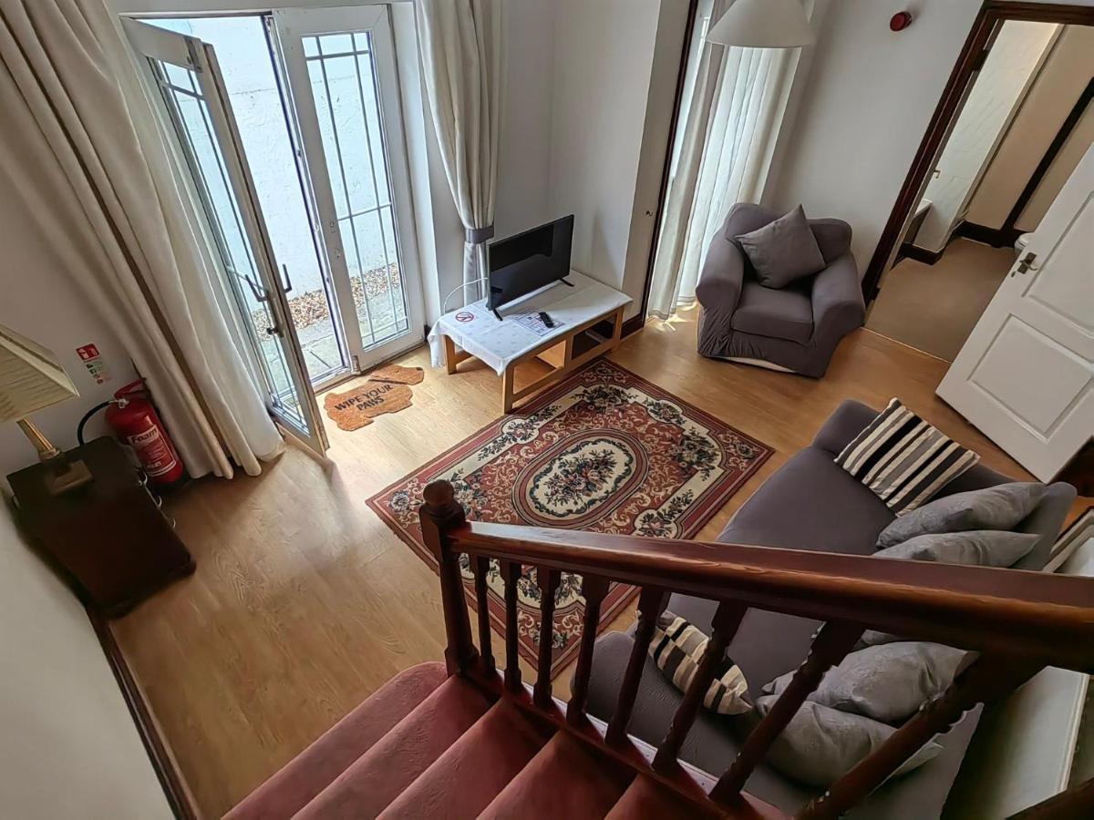 Cardigan Bay Self Catering Accommodation アベリストウィス エクステリア 写真