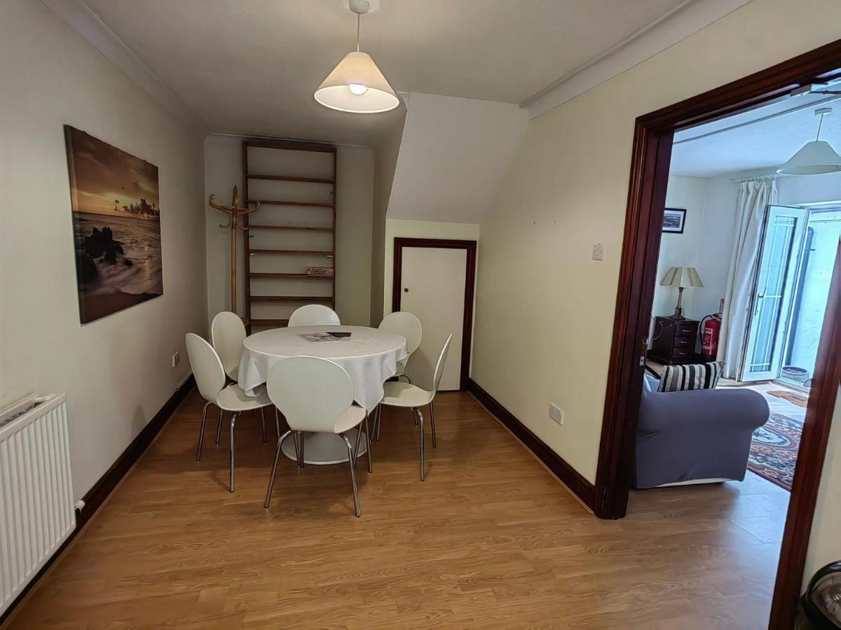 Cardigan Bay Self Catering Accommodation アベリストウィス エクステリア 写真