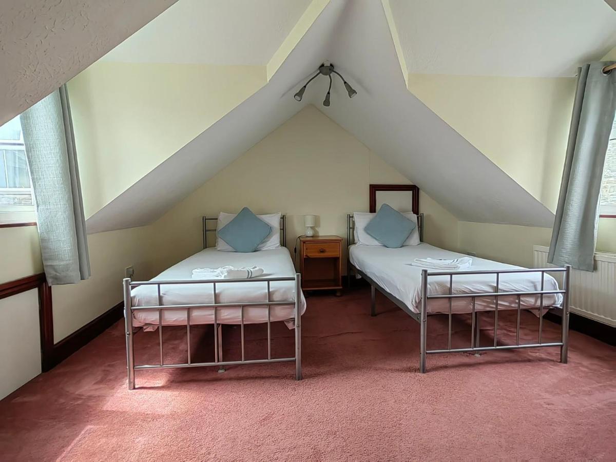 Cardigan Bay Self Catering Accommodation アベリストウィス エクステリア 写真
