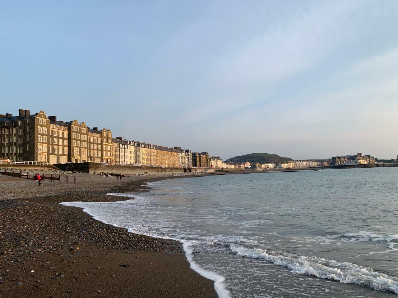 Cardigan Bay Self Catering Accommodation アベリストウィス エクステリア 写真