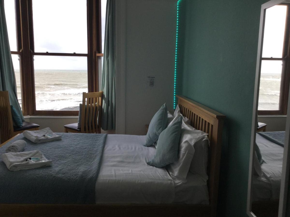 Cardigan Bay Self Catering Accommodation アベリストウィス エクステリア 写真